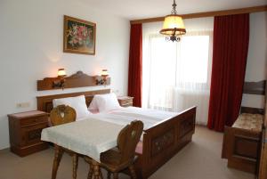 Double Room with Balcony room in Paulingbauer