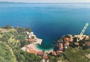 Idyllisches Haus an Weingärten 30 m von Kiesstrand - Podobuče