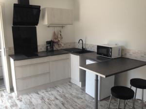 Maisons d'hotes Maison 4 etoiles et Studio 3 etoiles independants avec piscine : photos des chambres