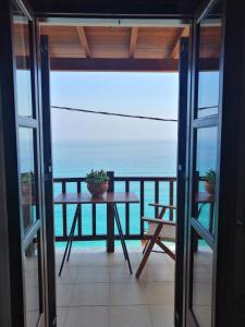 Uranous Blue Luxury Villa Agios Ioannis Papa Nero Pelion Greece