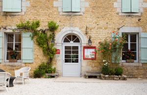 Hotels Hotel-restaurant Les Caudalies : photos des chambres