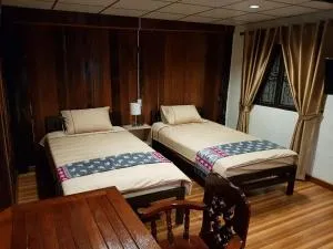 Songthai Suvarnabhumi - Ban Siyek Hua Take