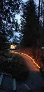 A Tiny Escape - Gibsons