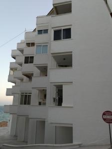 Cerquita de la playa