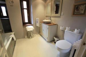 Deluxe Queen Room with Two Queen Beds room in Hotel Poldo