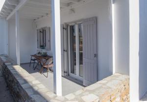 Pounentes house Antiparos Greece