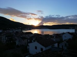 Taverna -Sunce- with jacuzzi