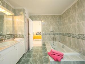 Villa Karibuni by Interhome