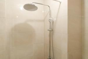 Modern Apartment Studio No Kitchen Mustika Golf Residence By Travelio