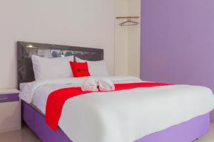 RedDoorz Plus @ Tuparev Cirebon 2