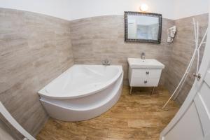 VILLA CENTRUM APARTMÁNY s RAŇAJKAMI A SAUNOU