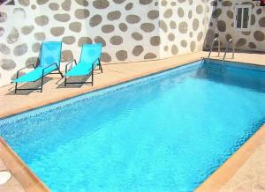 Las Casillas de Tasarte by Villas Rivero