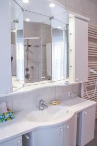 Haus Lenz Ferienwohnungen - Fam Ostermann