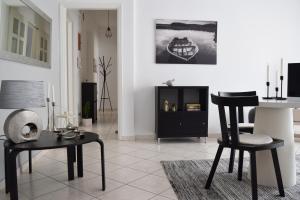 Poseidon by Heloni Apartments - 4hvězdičkové hotely ve městě Pireus