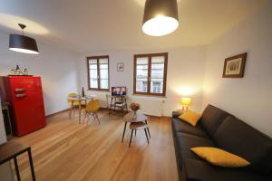 Appartements Au buisson de roses : Appartement 1 Chambre - Vue sur Ville