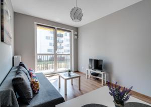 Warszawa-Włochy Brilliant Apartment by Booking Host