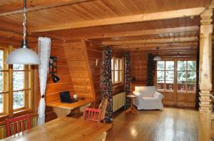 Коттедж Dom w g&oacute;rach Завоя Польща