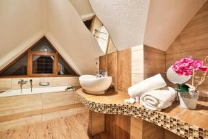 Grand Podhale Resort&Spa- Jacuzzi - Sauna fińska i Łaźnia parowa - Widok na Tatry