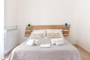 SantAgostino Apartment by DomuSicily