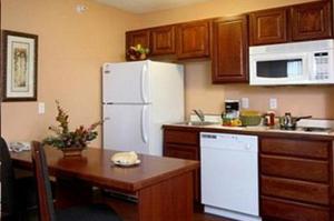 King Suite with Spa Bath room in GrandStay Residential Suites Hotel Faribault