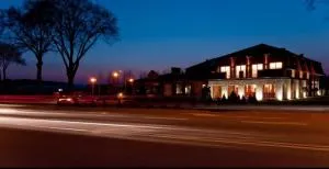 Zajazd CHATA Kębłowo - 威赫罗伏