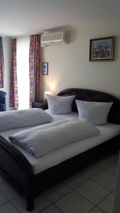 Double Room room in Hotel Restaurant Anna