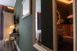 Single Room with Balcony