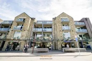 Nomads Queenstown Hostel - 格莱诺基