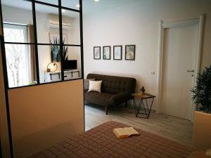 Amelia Apts & Rooms img81