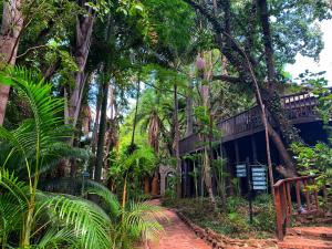 Shangri-La Country Hotel & Spa