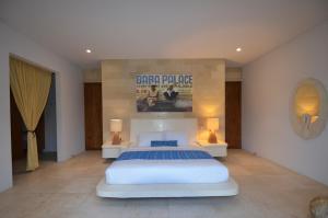 Elegant Villa Casabianca - Tropical Pool & Garden, Near Potato Head Beach Club!