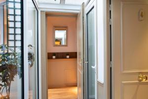 Superior Family Room room in Hôtel de la Tour Eiffel