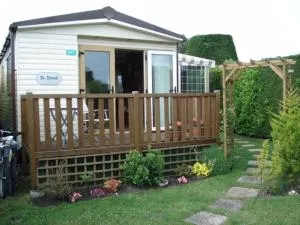 Aidan McHugh Camping - Ле-Мат