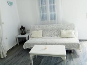 Nicos Studios & Apartments Paros Greece