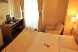 Hotels Hotel Foch : photos des chambres