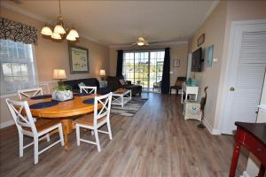 611 The Havens Condo