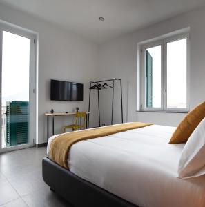 King Room with Balcony