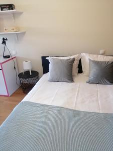 Lemon Tree Apartment