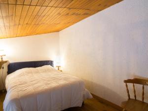 Apartment Douc-7 by Interhome