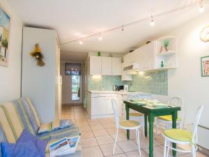 Apartment Les Jardins de la Mer-2 by Interhome