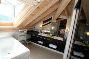 Hotels Hotel Corrieu : photos des chambres