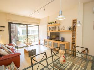 Apartment Jardins Sa Boadella by Interhome