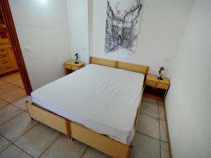 Apartment Le Ginestre-1 by Interhome