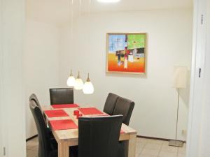 Holiday Home 6L-5 by Interhome