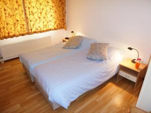 Holiday Home 2-1 by Interhome