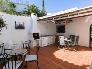 Villa Villa Flores by Interhome