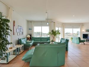 Holiday Home Les Pinasses by Interhome