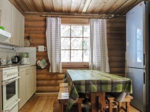 Holiday Home Karhuntuuli by Interhome
