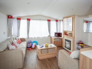 Holiday Home Caravan Perran Sands-6