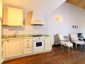 Apartment Tipologia Bilocale by Interhome